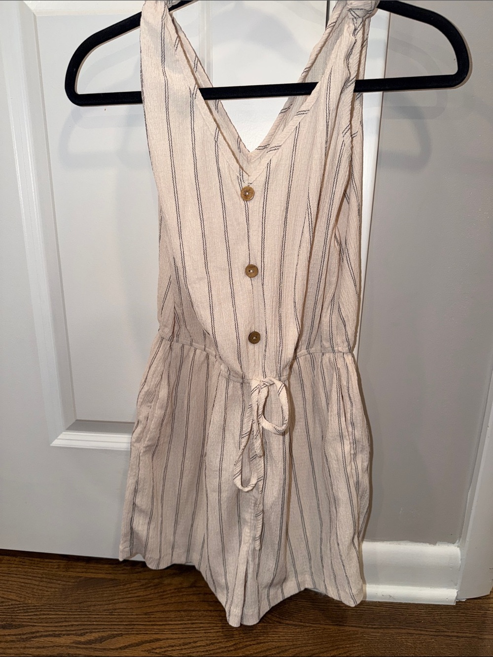 Sleeveless Pink-Striped V-Neck Summer Romper